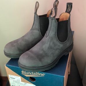 Rustic Black Blundstones